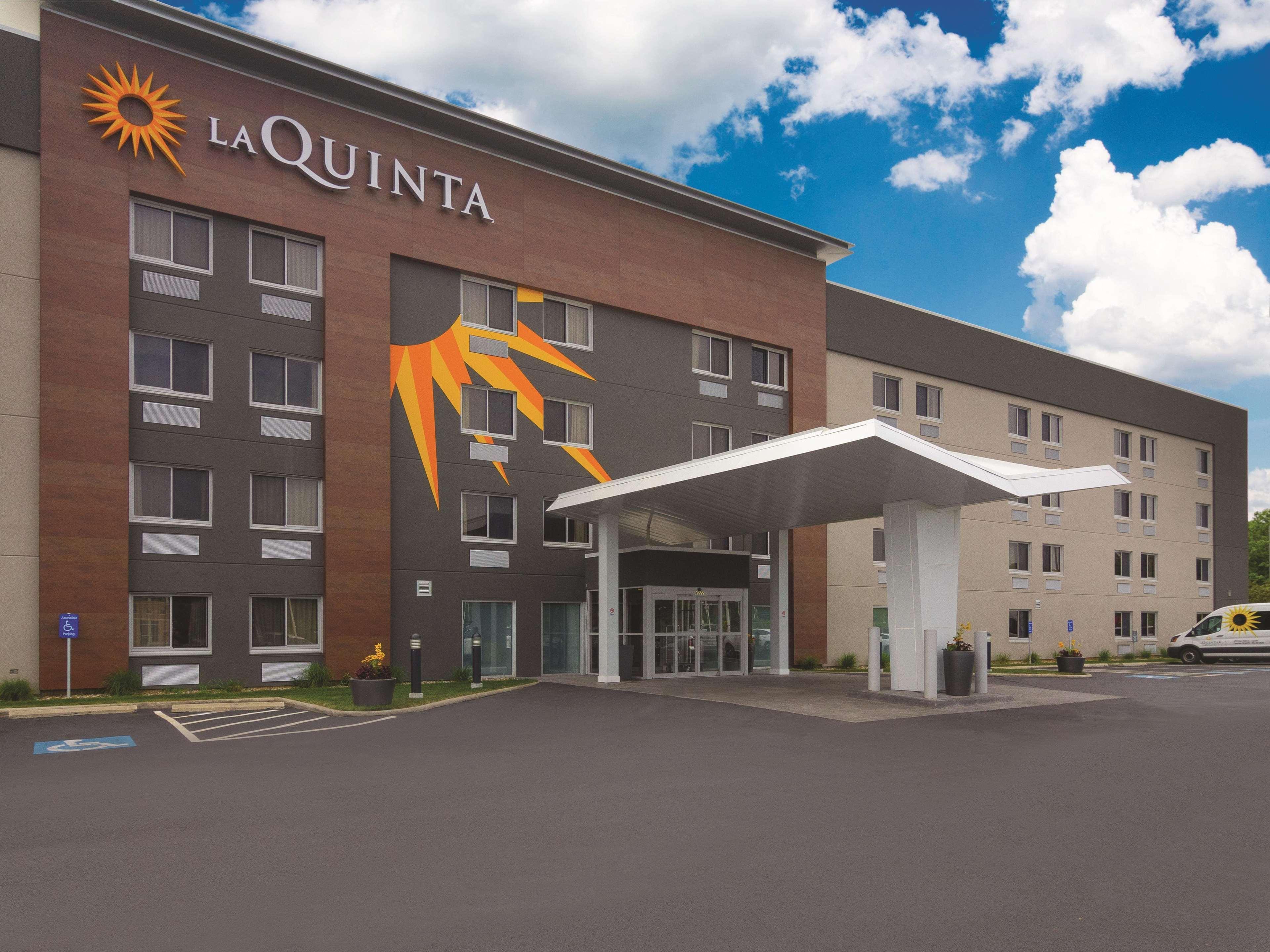 Hotel La Quinta By Wyndham Cleveland - Airport North Exteriér fotografie
